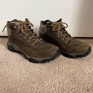Merrill Men’s Moab Kangaroo Waterproof Boots 9